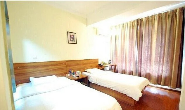 Шэньян: Pengchengyi Express Hotel