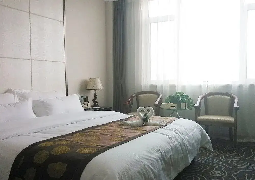 Циндао: Hongyuan International Hotel