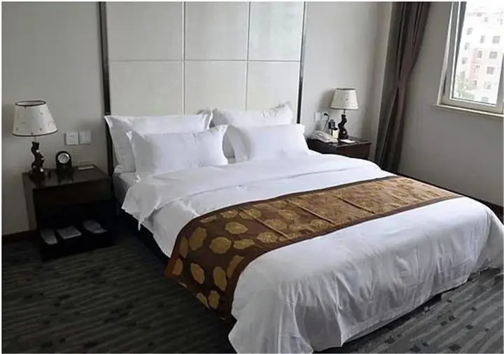 Циндао: Hongyuan International Hotel