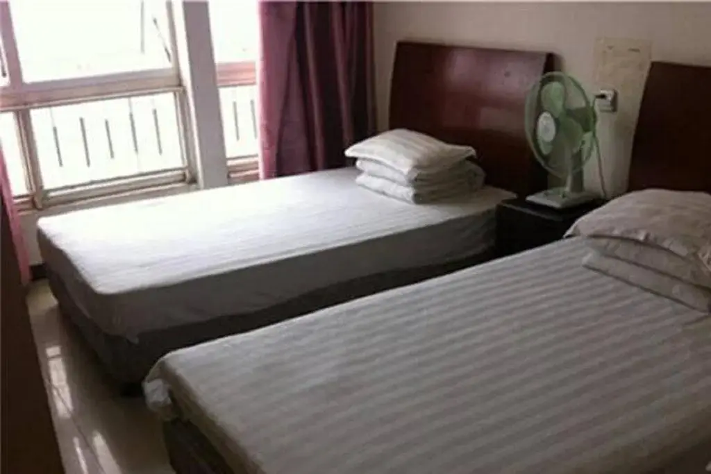 Чжэнчжоу: Qunpu Express Hotel