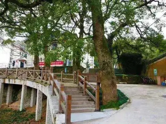 Чжоушань: Zhoushan Putuo Mountain Buddha Farmhouse