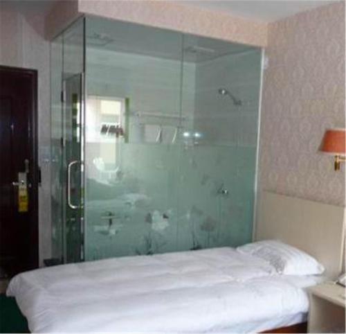 Циндао: Qingdao Ziyu Business Hotel