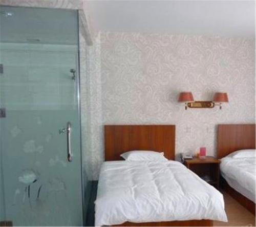 Циндао: Qingdao Ziyu Business Hotel