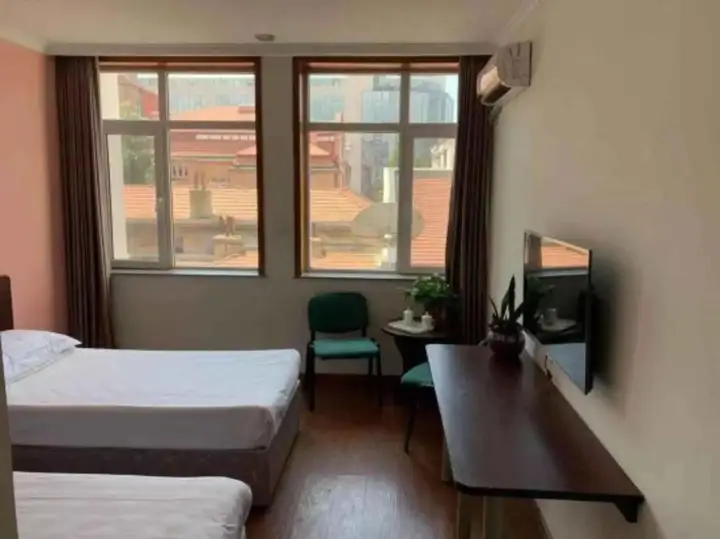 Циндао: Qingdao Jiaxin Business Hotel