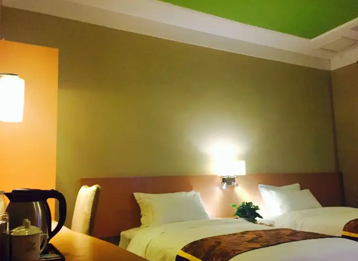 Гуанчжоу: Cheng Yue Selected Hotel Guangzhou Junye Nangang Branch