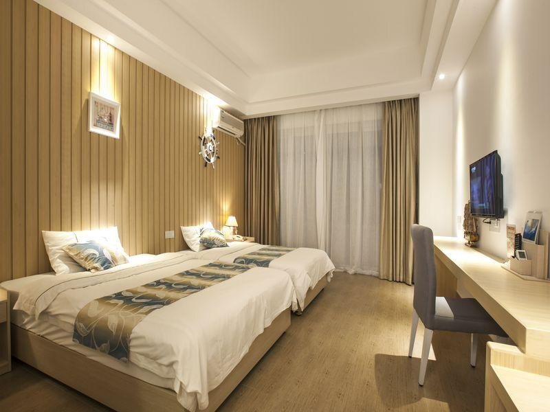 Санья: Dadonghai Water Industry Sea View Hotel