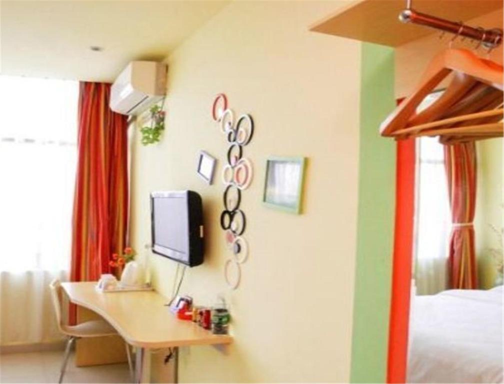Дунгуань: 8 Inns Dongguan Liaobu Haipai Branch