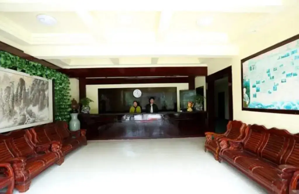 Чжанцзяцзе: Baofeng Mountain Hotel