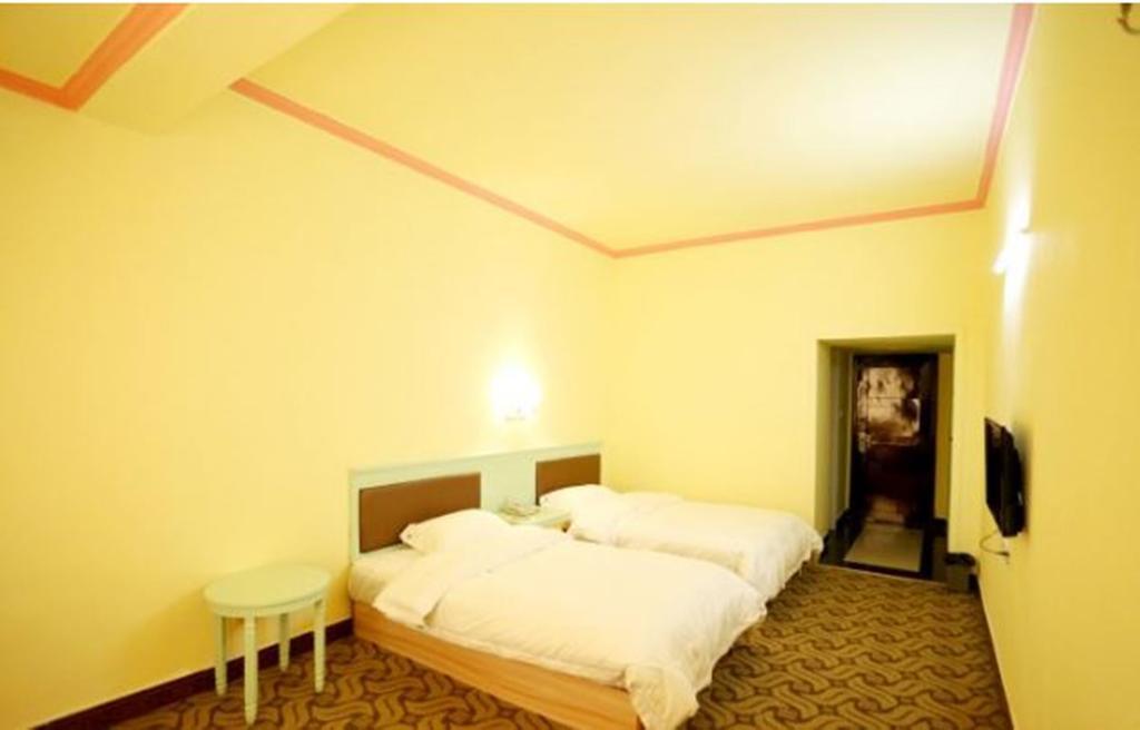 Чжанцзяцзе: Baofeng Mountain Hotel