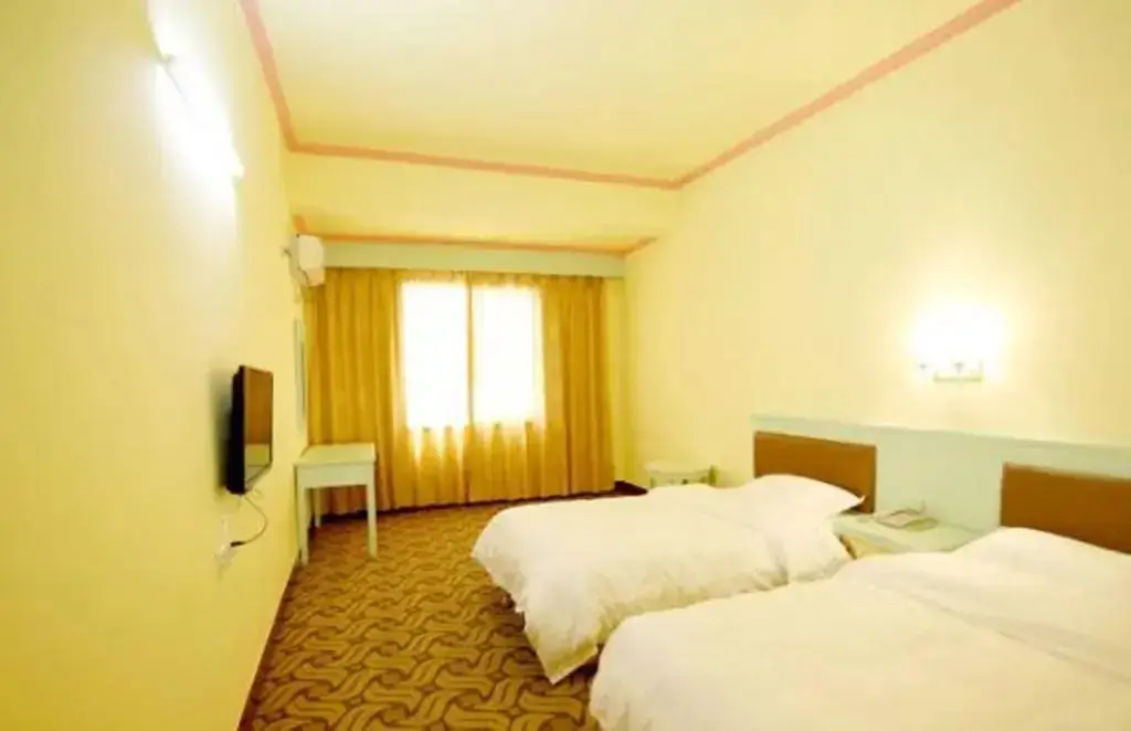Чжанцзяцзе: Baofeng Mountain Hotel