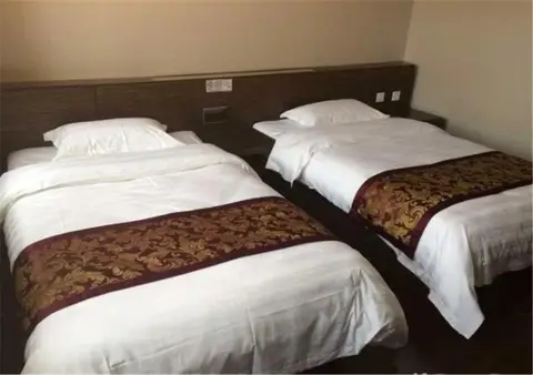 City Garden Hotel — фото 1