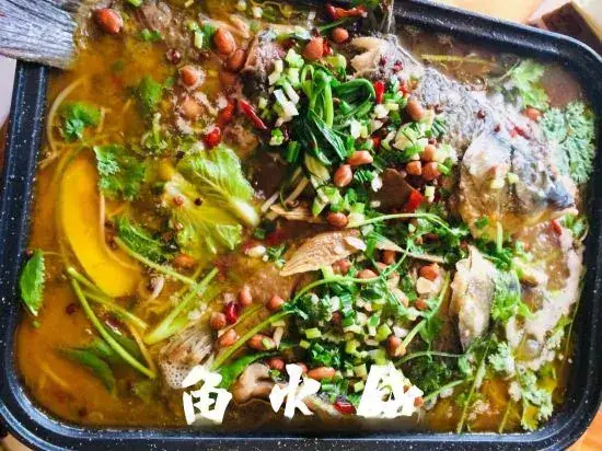 Чжанцзяцзе: Leaf Inn