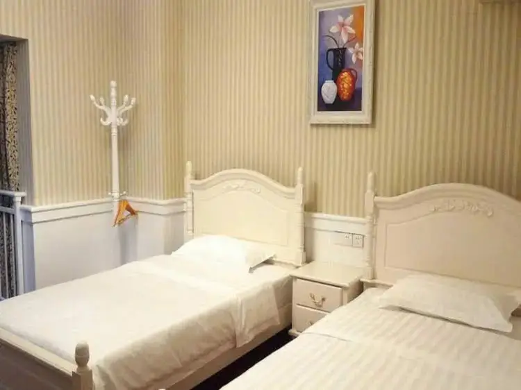 Чжанцзяцзе: Nine Rooms Inn
