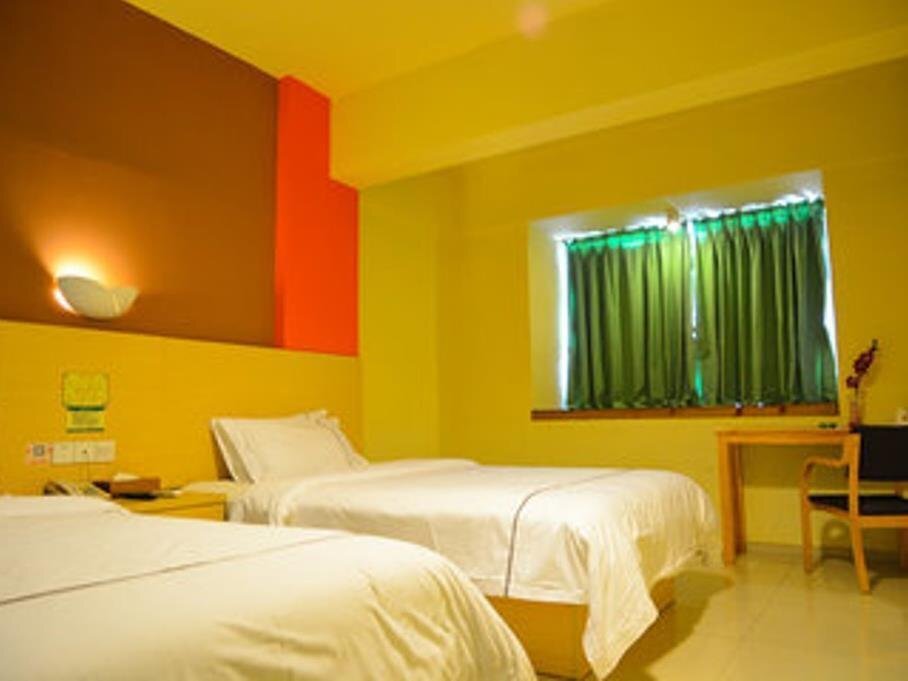 Шэньчжэнь: 8 Inn Shenzhen Gongming Branch