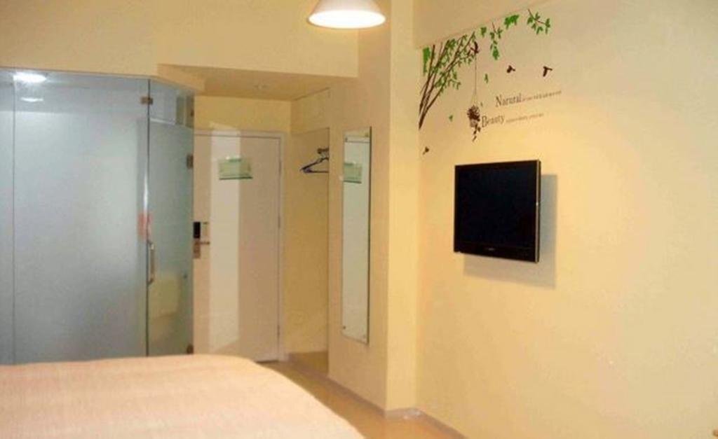 Шэньчжэнь: 8 Inn Shenzhen Gongming Branch