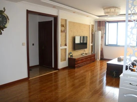 Циндао: Jinshatan Holiday Apartment
