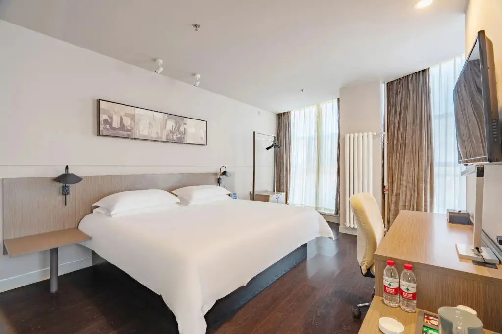 Циндао: Jinjiang Inn Select Qingdao Huangdao Boli Dongjiakou