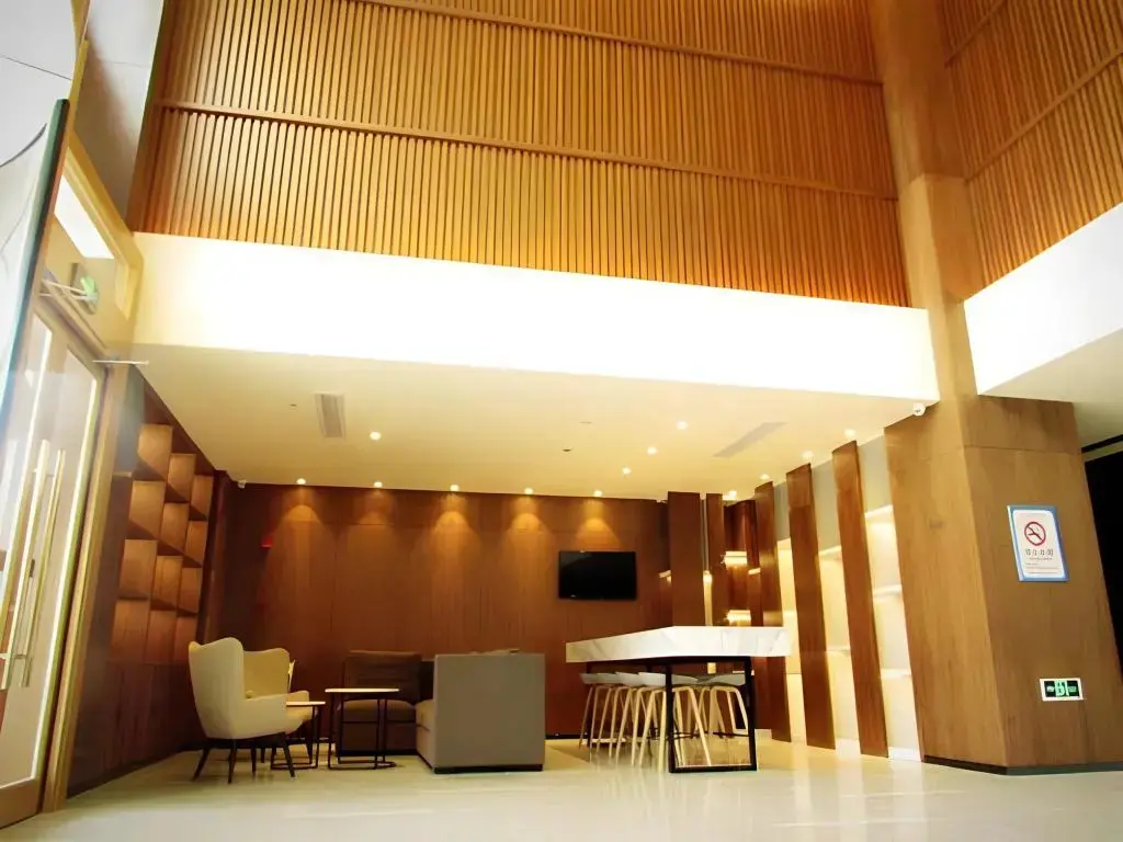 Циндао: Jinjiang Inn Select Qingdao Huangdao Boli Dongjiakou