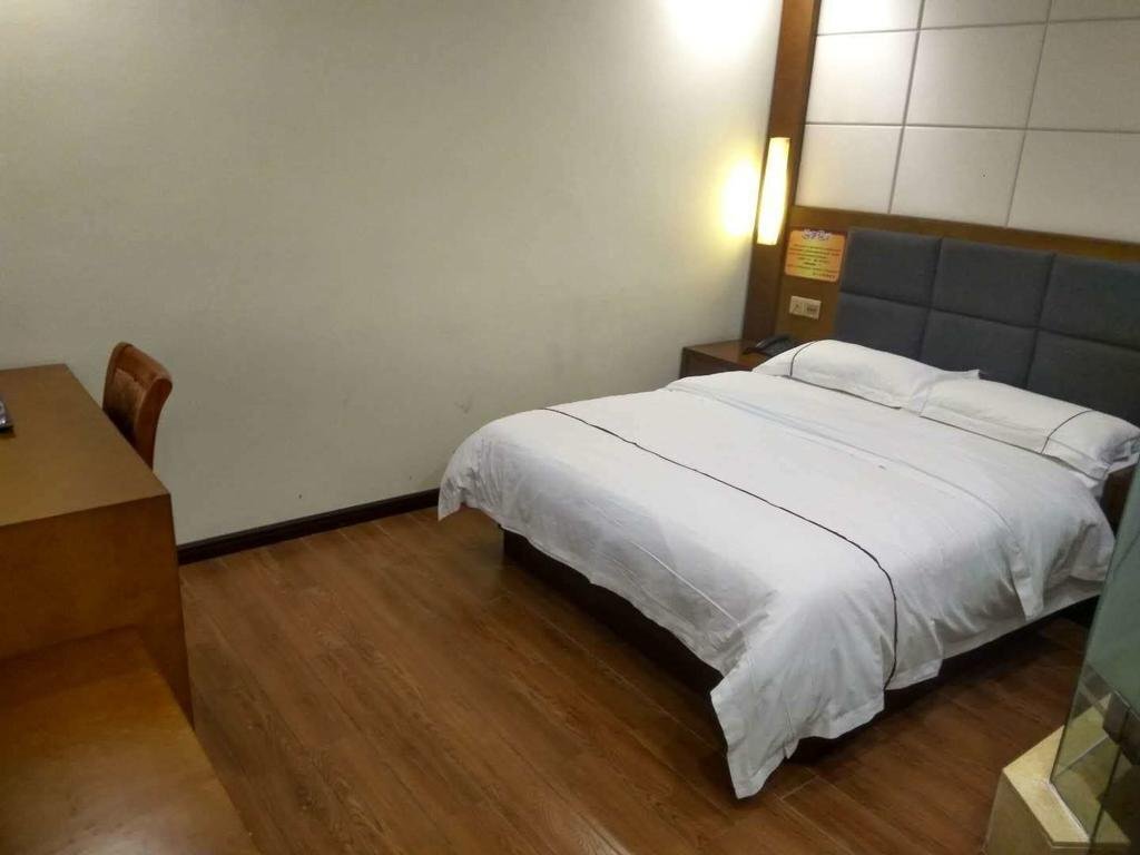 Гуанчжоу: 8 Inns Guangzhou Zengcheng Plaza Branch