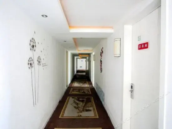 Цзясинь: Xitang Jinyue Theme Inn