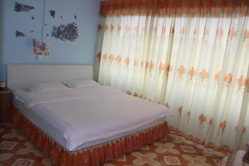 Чжанцзяцзе: My Yijia Inn