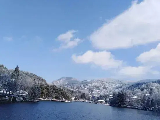 Цзюцзян: Lushan Dongtian Guesthouse