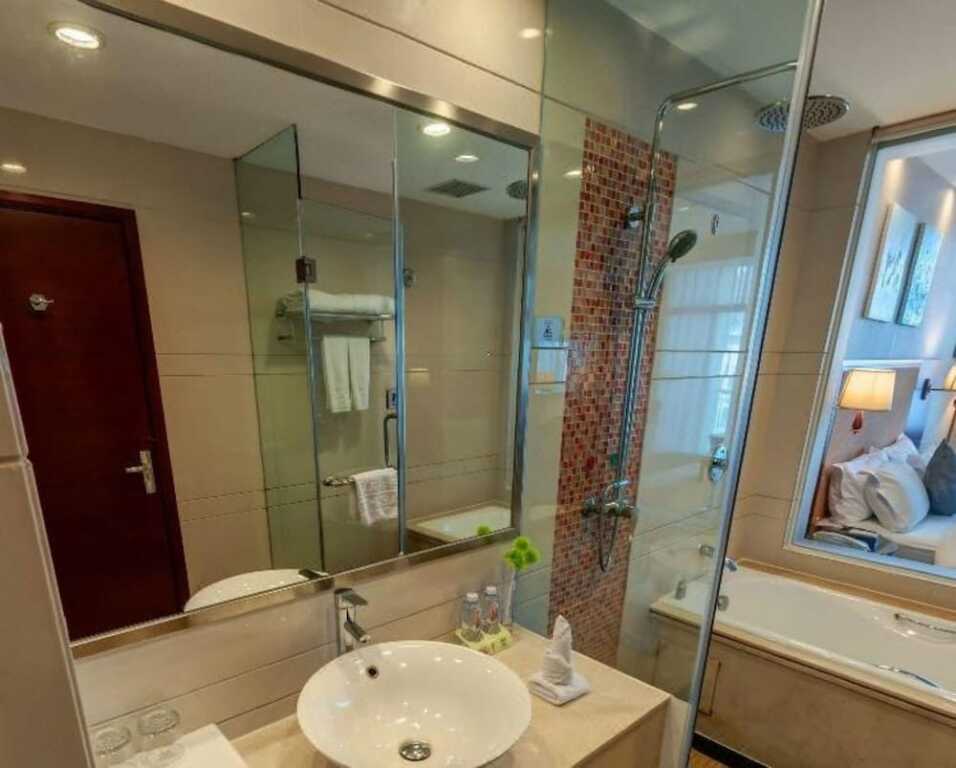 Шэньчжэнь: Shenzhen Donghua Jiayue Hotel
