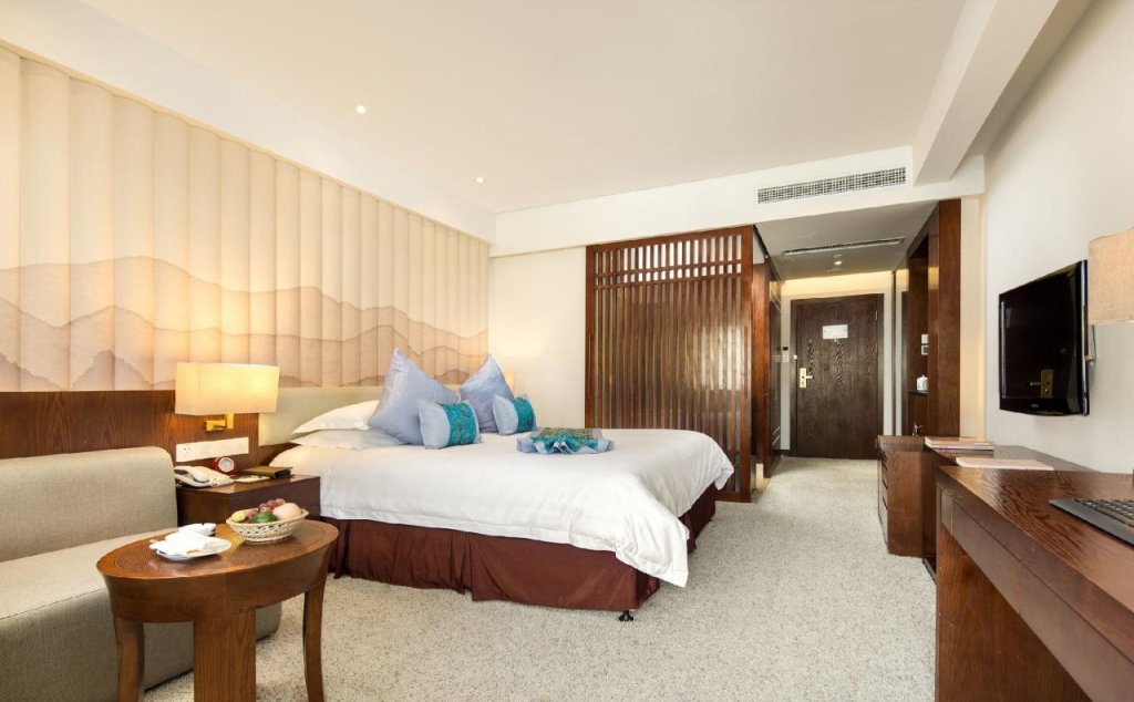 Чичжоу: Jiuhua Mountain Dongya Hotel