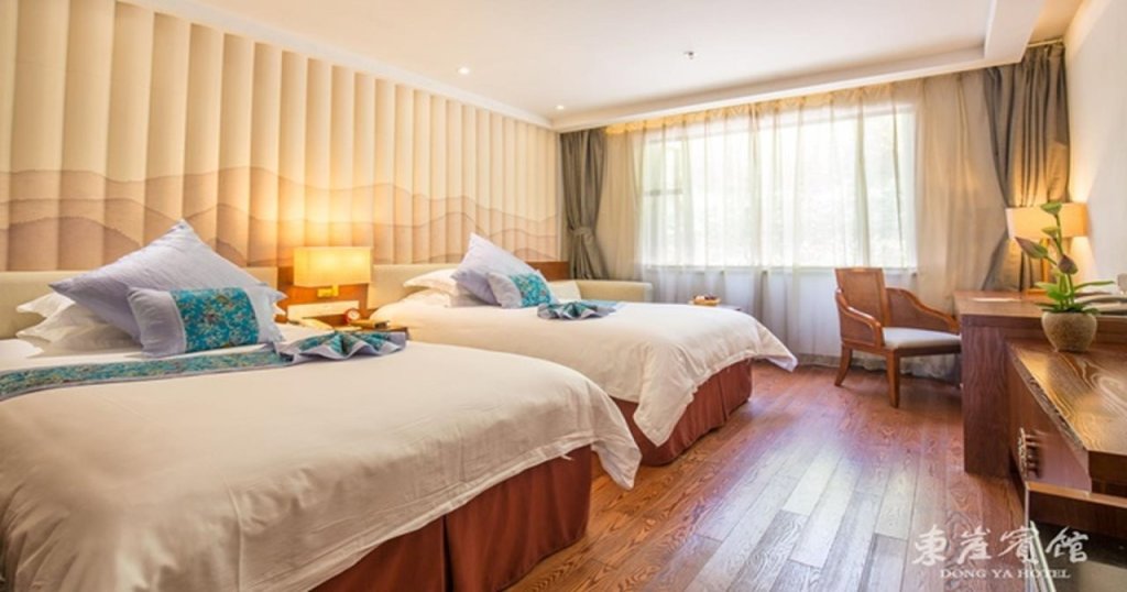 Чичжоу: Jiuhua Mountain Dongya Hotel