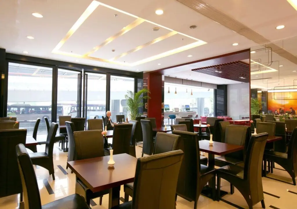 Ханчжоу: St. Rich Hotel