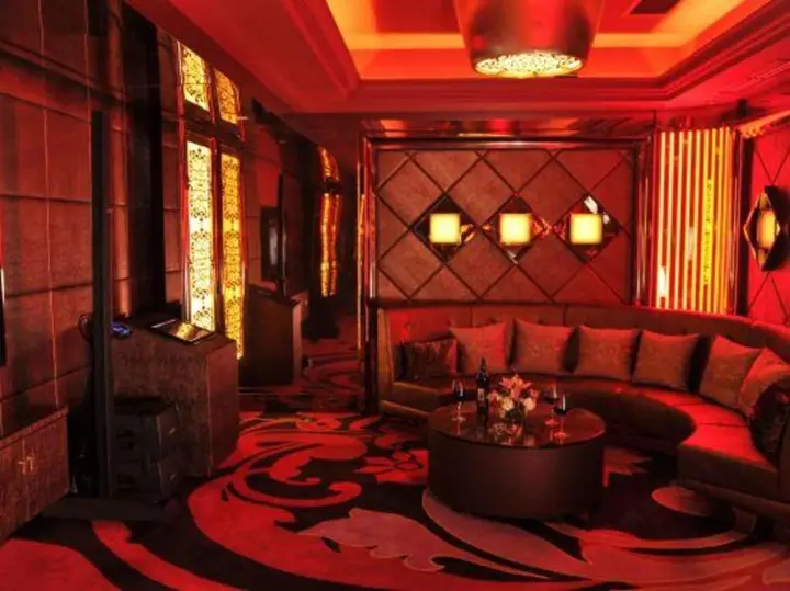 Шанхай: Central International Shanghai