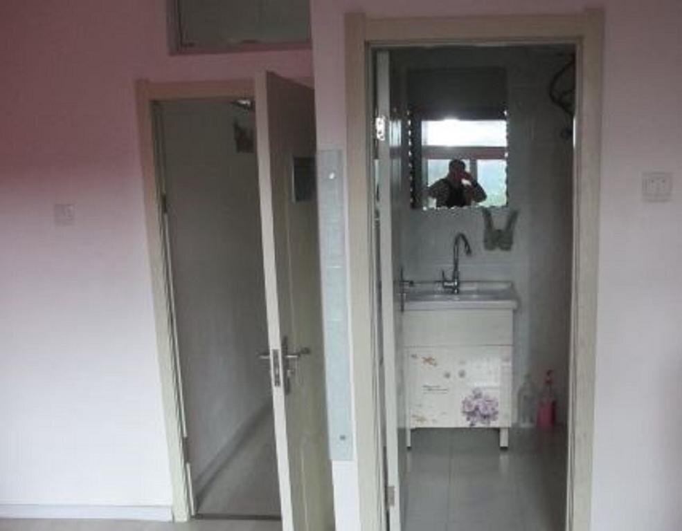 Даньдун: Dandong Kuandian Express Hotel