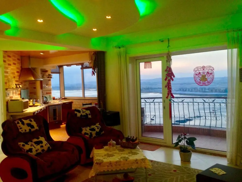Даньдун: Quanfangwei River View Apartment