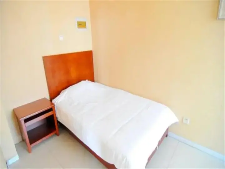 Циндао: Kelinning Hotel Qingdao East Jialingjiang Road