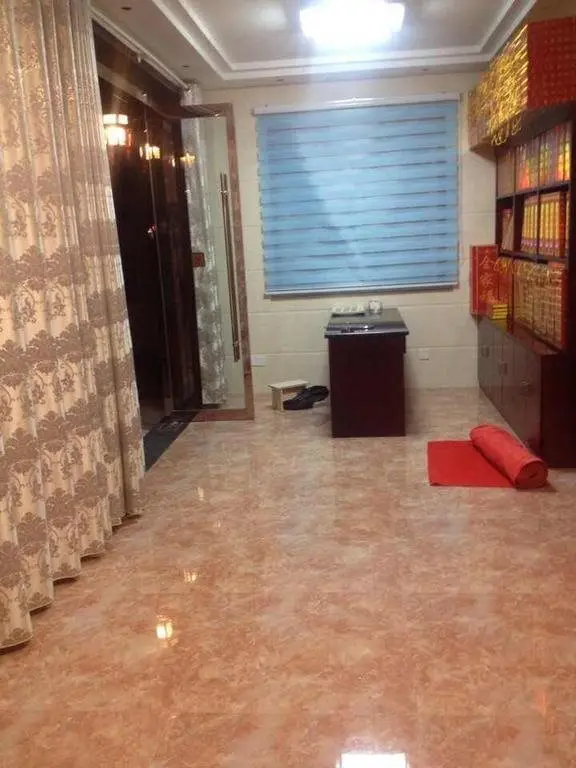 Чичжоу: Mount Jiuhua Yijialou Hotel