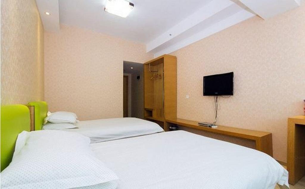 Ханчжоу: Yimi Hotel (Xiasha University Town, Hangzhou)(杭州一米酒店（下沙大学城文泽路地铁站店）)