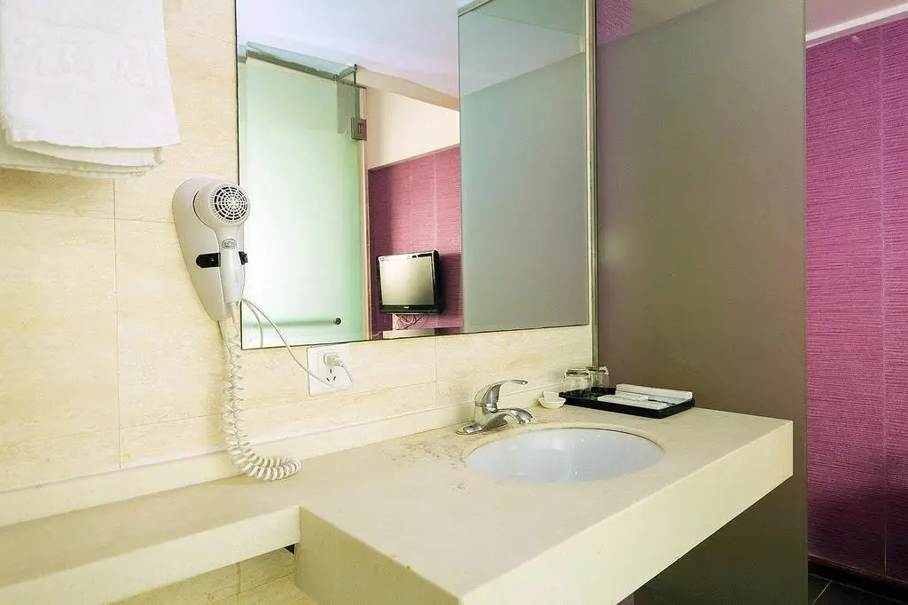 Ханчжоу: Yimi Hotel (Xiasha University Town, Hangzhou)(杭州一米酒店（下沙大学城文泽路地铁站店）)