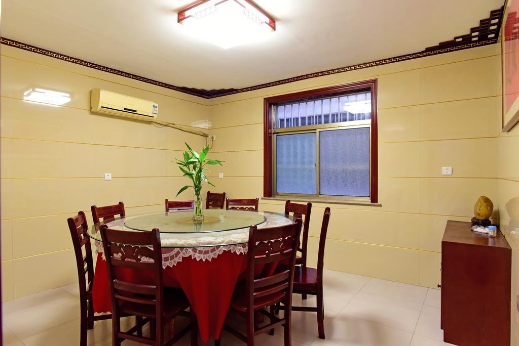 Чичжоу: Jiuhuashan Four Seasons Garden Hotel