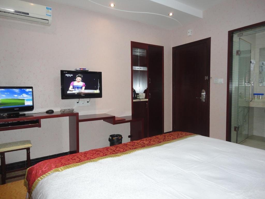 Чичжоу: Jiuhuashan Four Seasons Garden Hotel