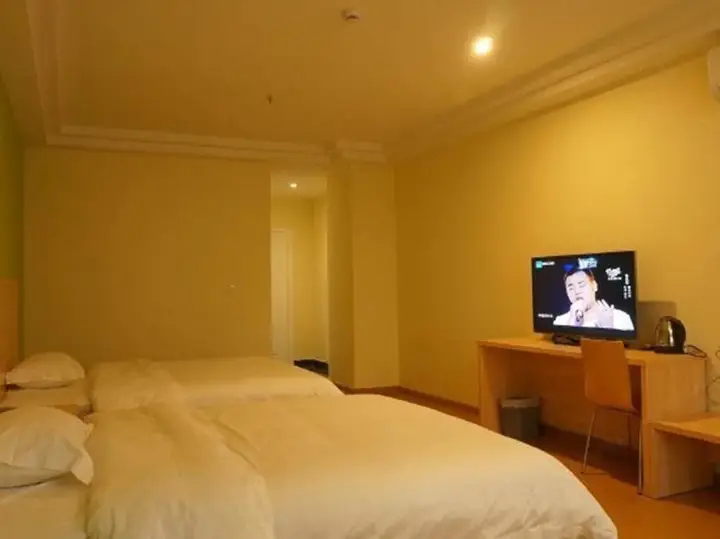 Дунгуань: 8 Inns Fenggang Xingao Shopping Plaza Branch