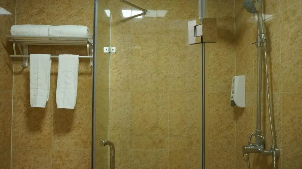 Дунгуань: 8 Inns Fenggang Xingao Shopping Plaza Branch