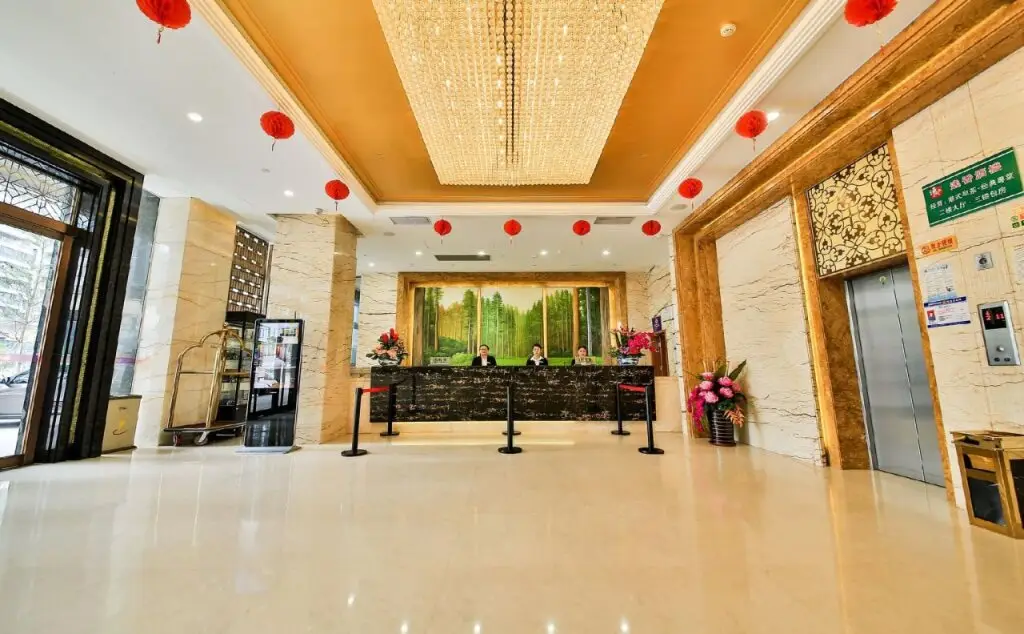 Шэньчжэнь: Hongyang Hotel Shenzhen North Railway Station
