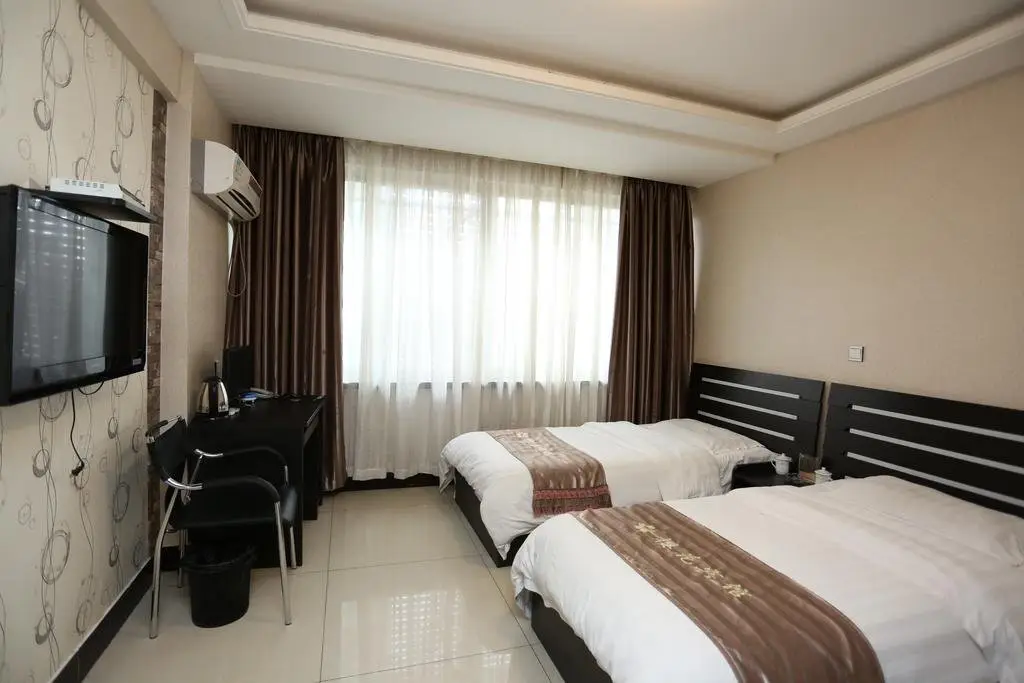 Даньдун: Dandong Donggang Sukura Hotel