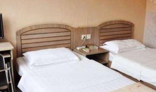 Даньдун: Dandong Haiwan Inn