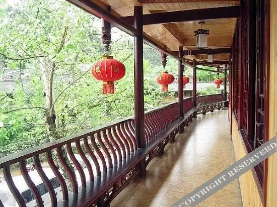 Яань: Yashang Inn
