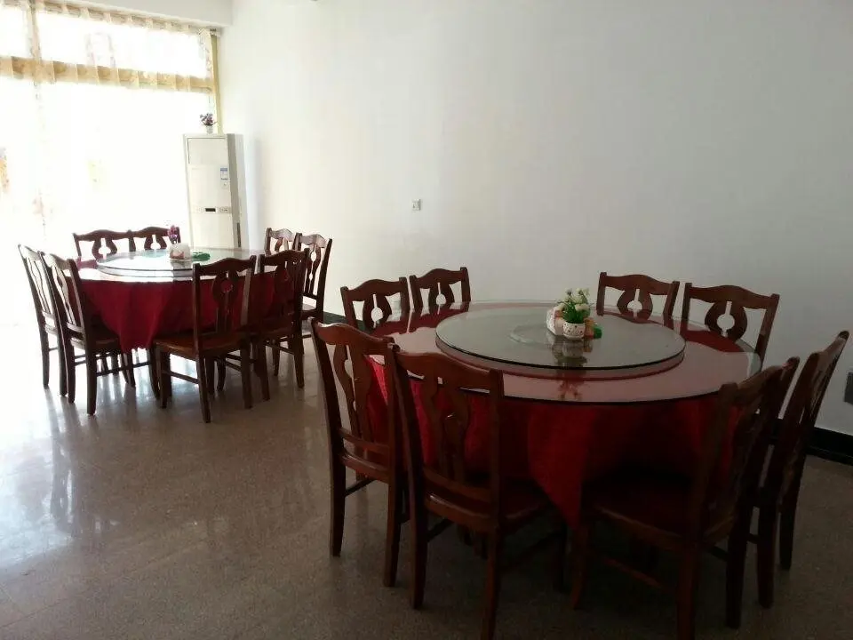 Чичжоу: Jiu Hua Mountain Zhong Hua Ge Inn