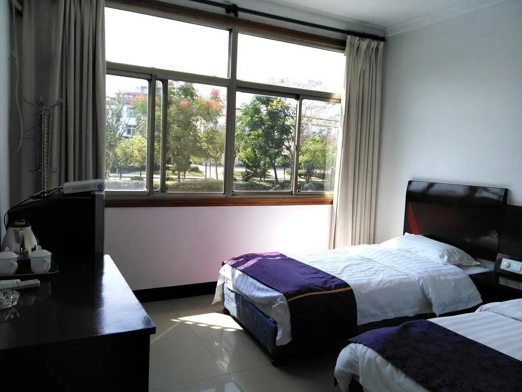 Чичжоу: Jiu Hua Mountain Zhong Hua Ge Inn