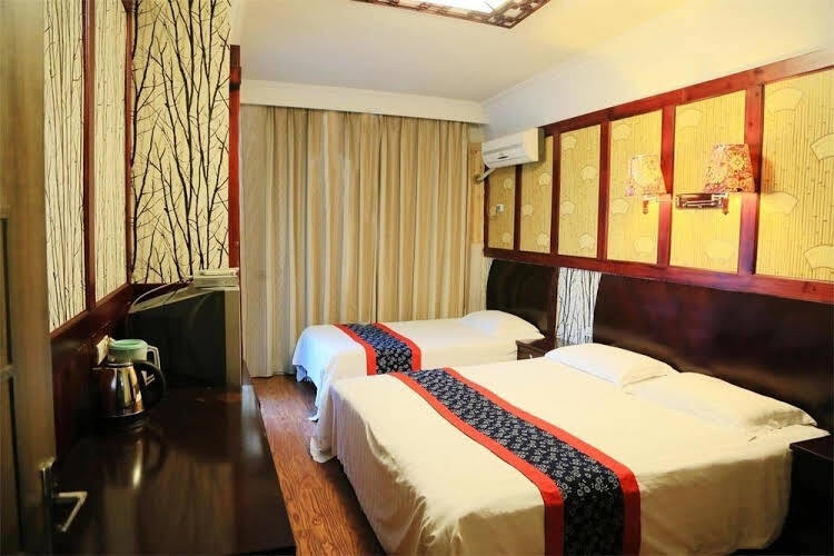 Цзясинь: Wuzhen Wangshui Renjia Inn