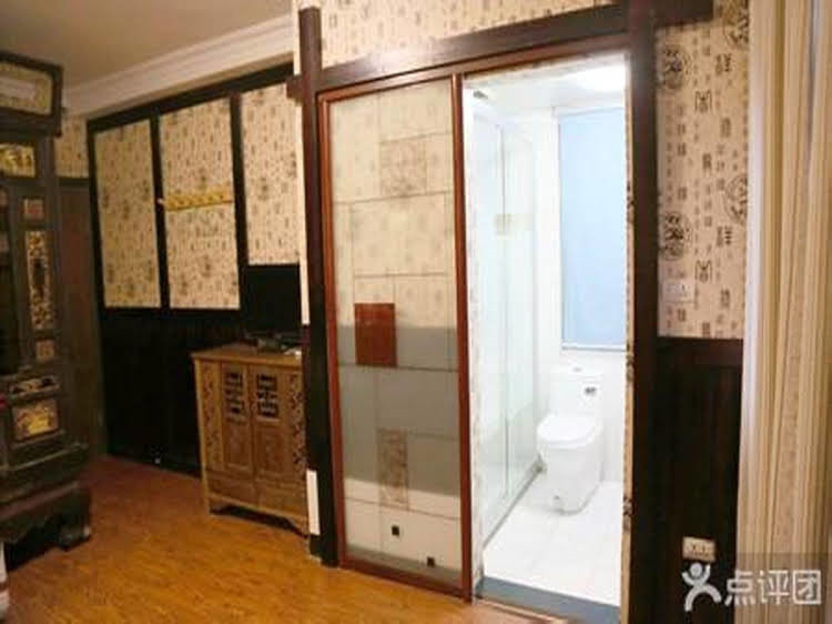 Цзясинь: Wuzhen Wangshui Renjia Inn
