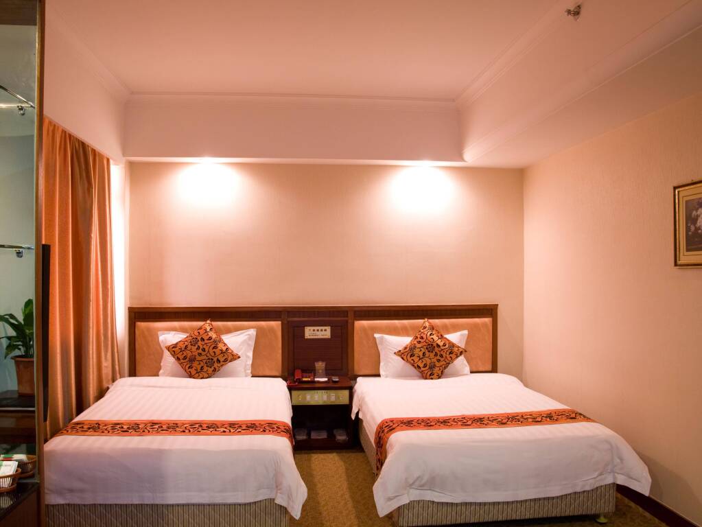 Фошань: Pearl River Hotel